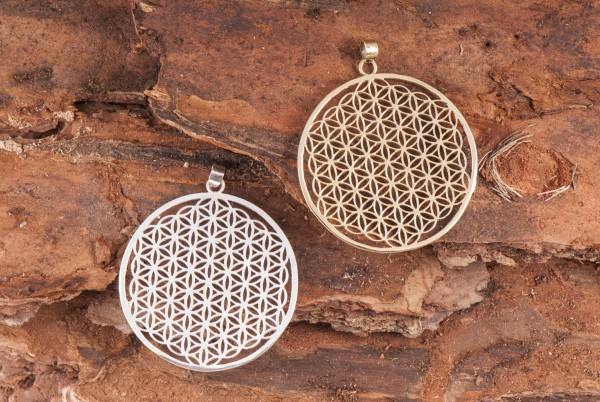 Pendant perfected flower of life